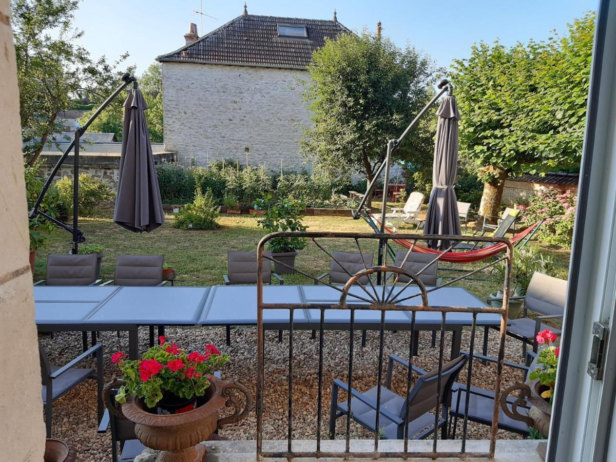 Bed and Breakfast Le Couvent En Bazois Chatillon-en-Bazois Екстер'єр фото